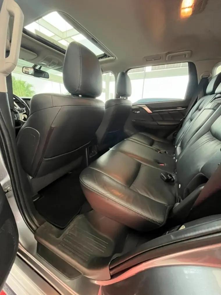 galeria PAJERO SPORT