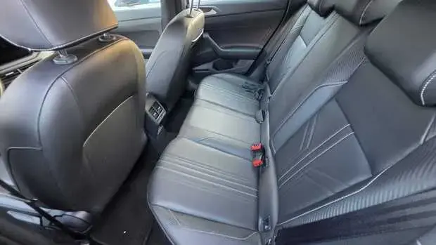 Volkswagen Nivus Highline 200 TSI