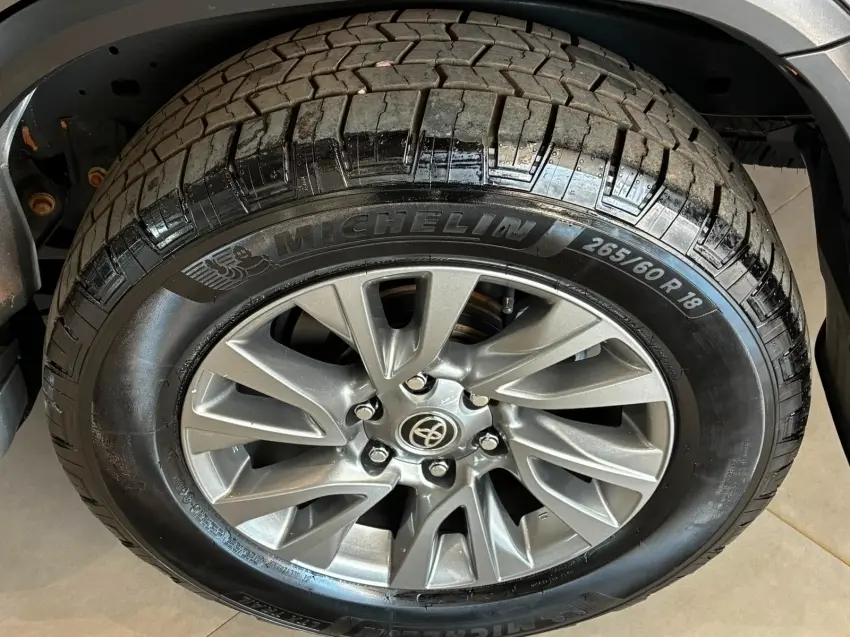 galeria HILUX SW4