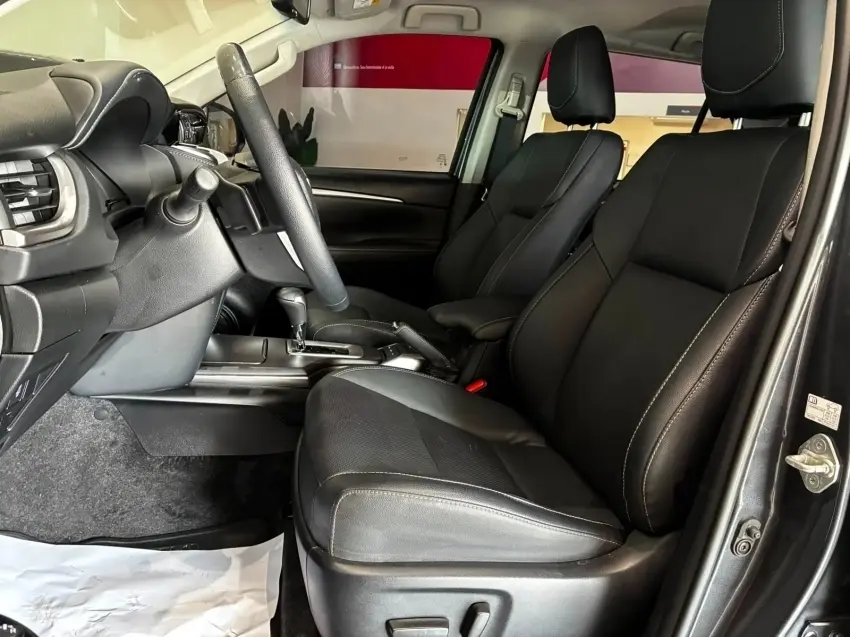 galeria HILUX SW4