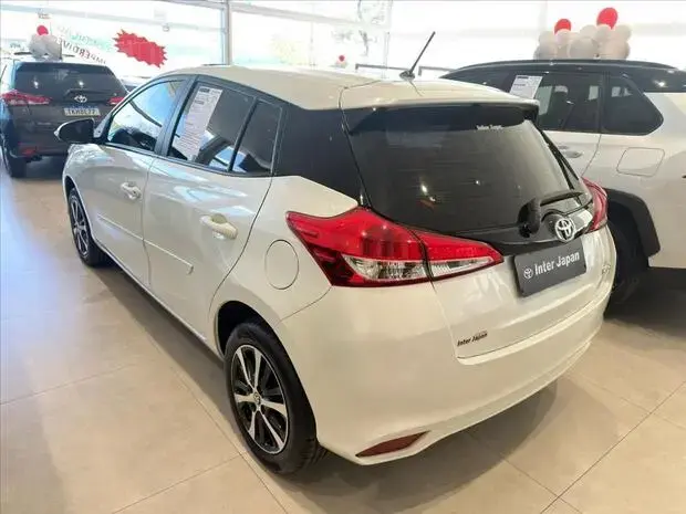 Toyota YARIS 1.3 16V FLEX XL LIVE MULTIDRIVE