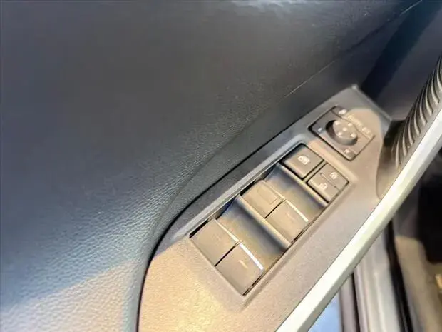 Toyota RAV4 2.5 VVT-IE HYBRID SX CONNECT AWD CVT