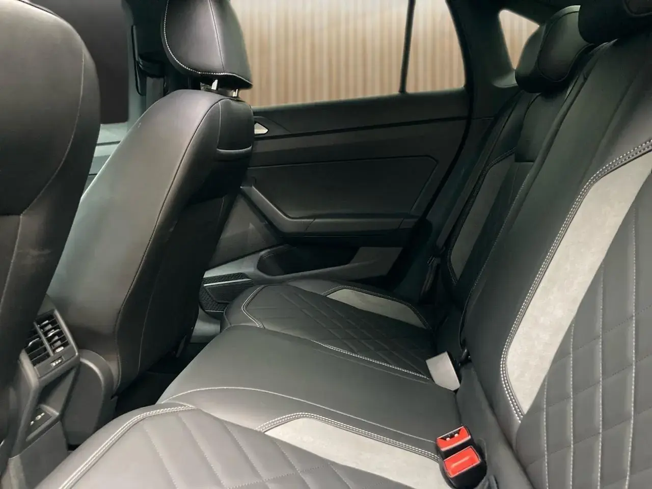 galeria VIRTUS Exclusive 250TSI 1.4 Flex 16V Aut