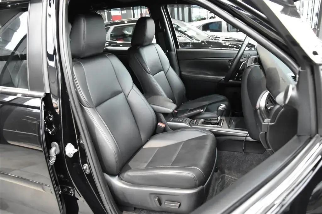 galeria HILUX SW4