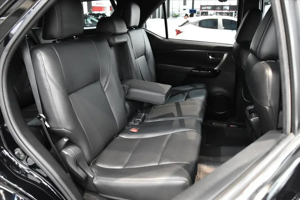 galeria HILUX SW4