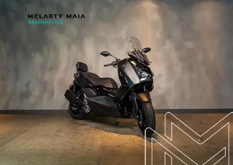 galeria XMAX 250 CONNECTED