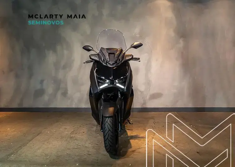 galeria XMAX 250 CONNECTED