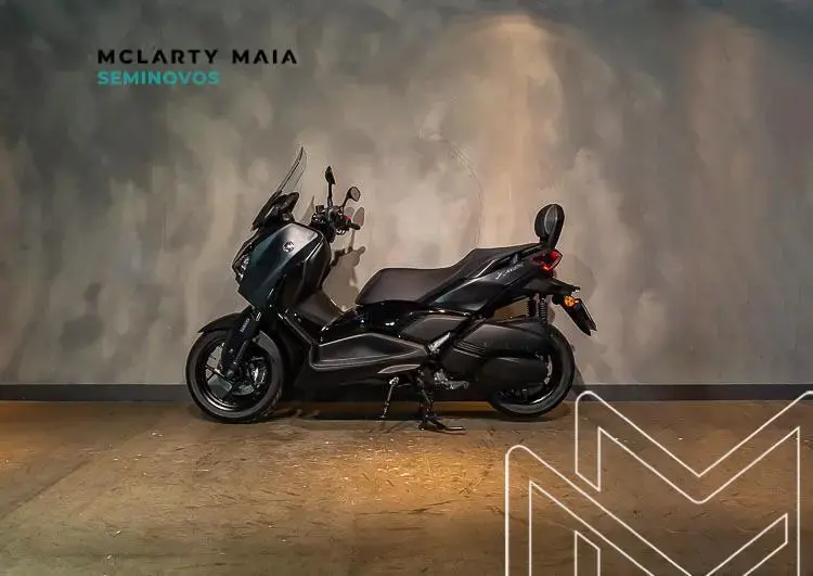 galeria XMAX 250 CONNECTED