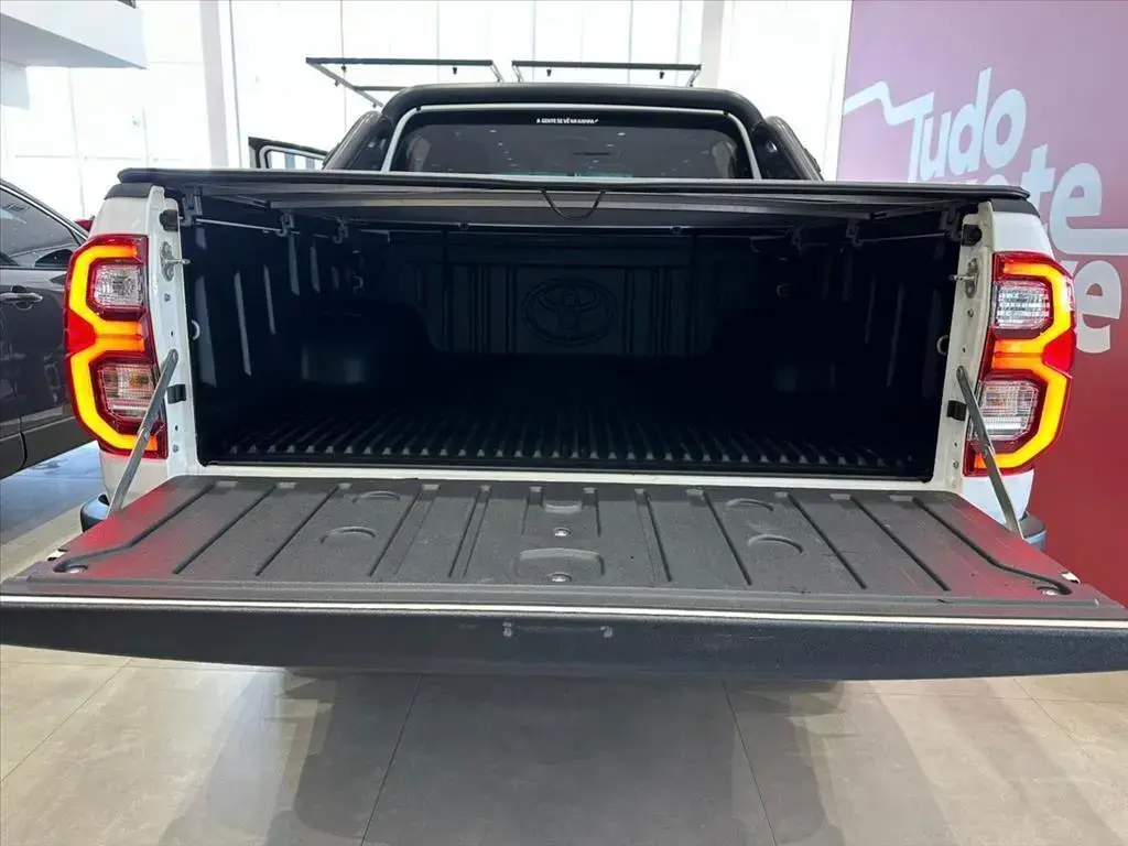 galeria HILUX