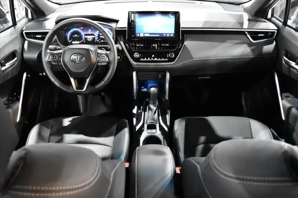 galeria COROLLA CROSS
