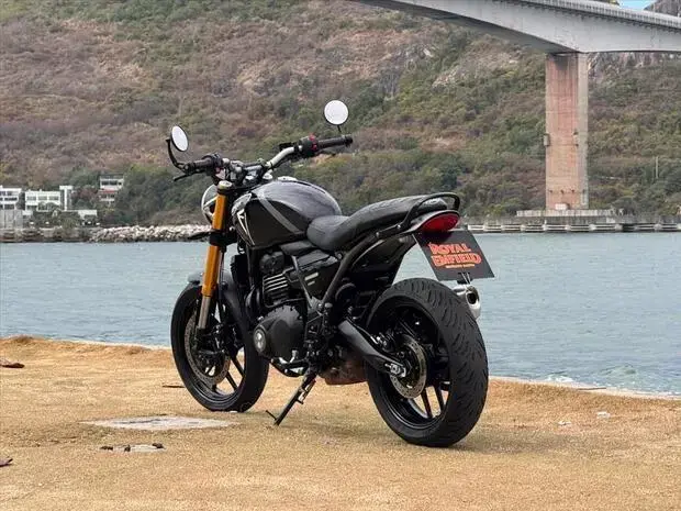 Triumph SPEED 400