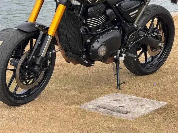 Triumph SPEED 400
