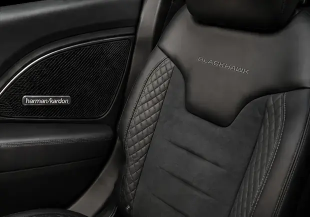 Jeep COMMANDER 2.0 HURRICANE 4 TURBO GASOLINA BLACKHAWK AT9