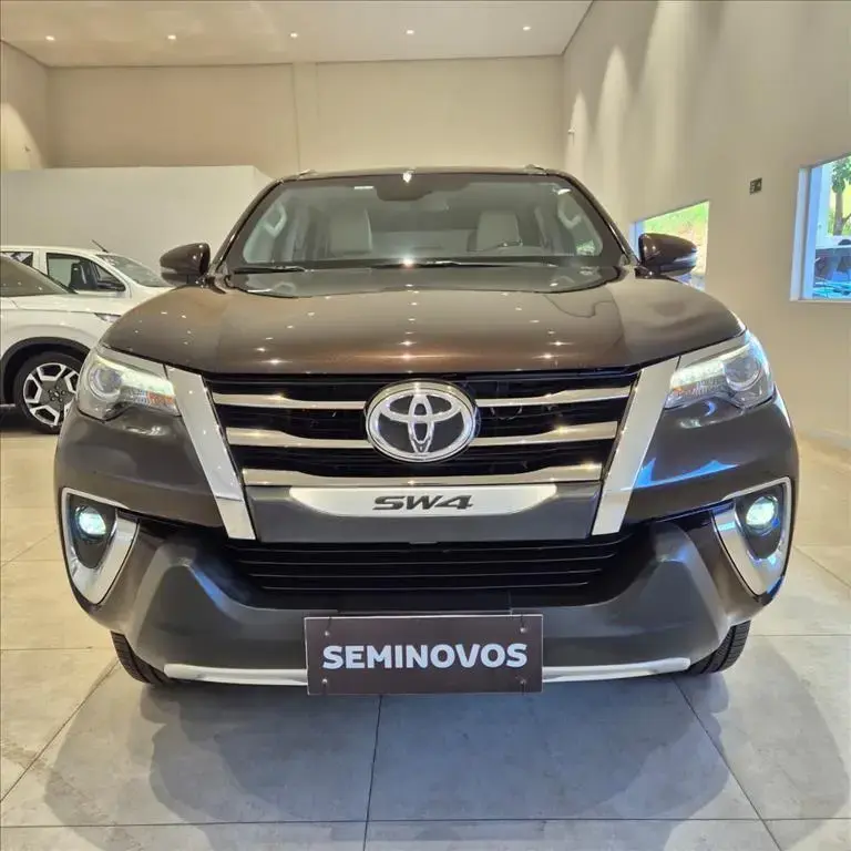 galeria HILUX SW4