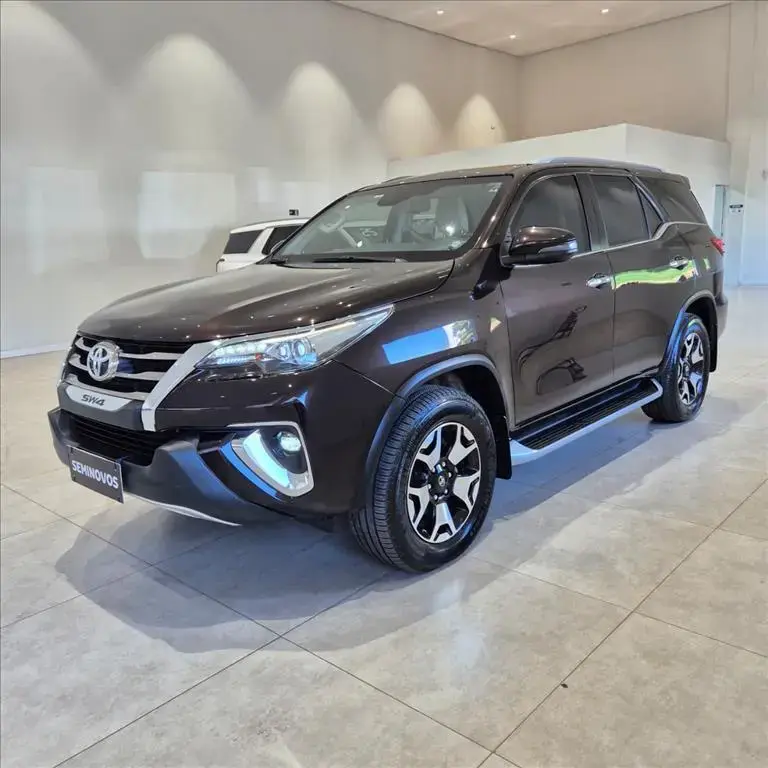 galeria HILUX SW4