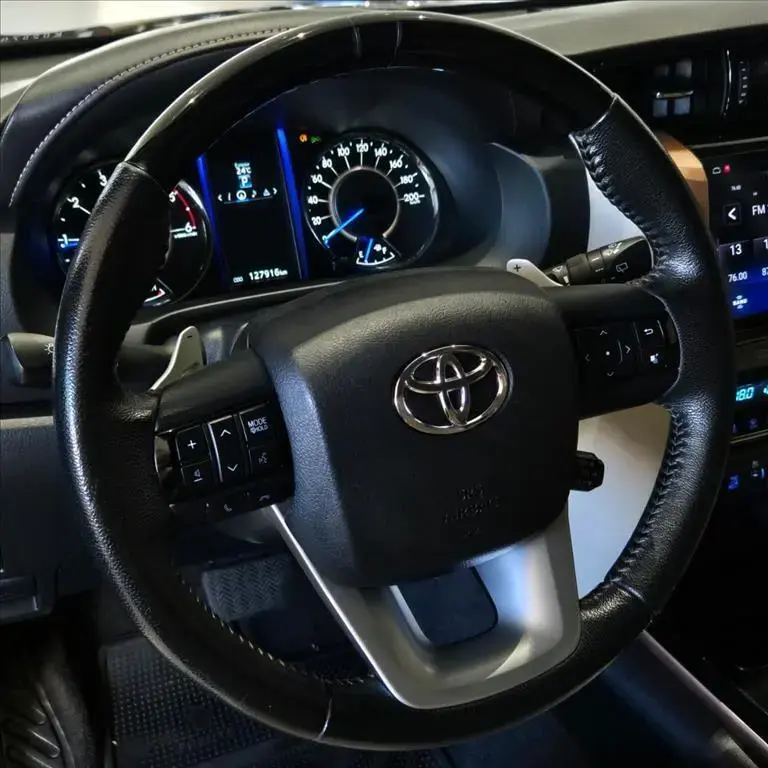 galeria HILUX SW4