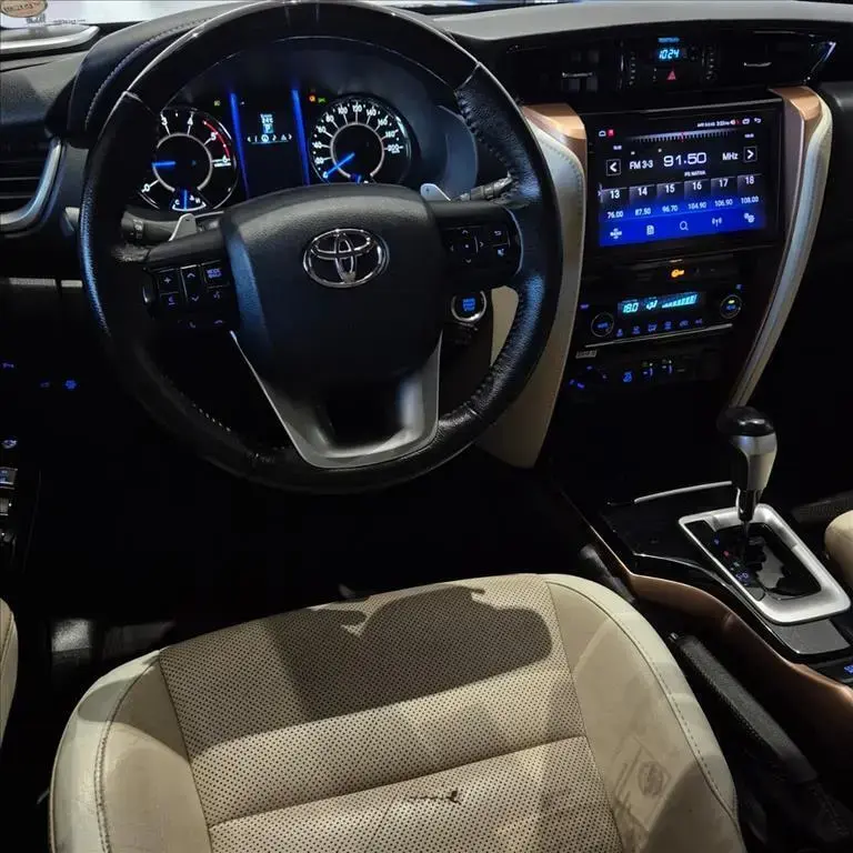 galeria HILUX SW4
