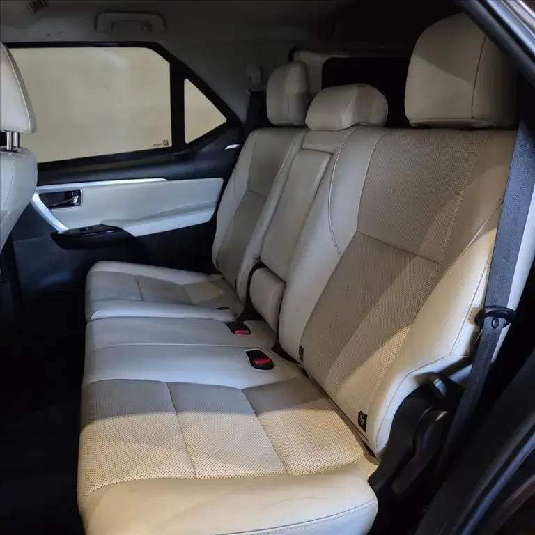 galeria HILUX SW4