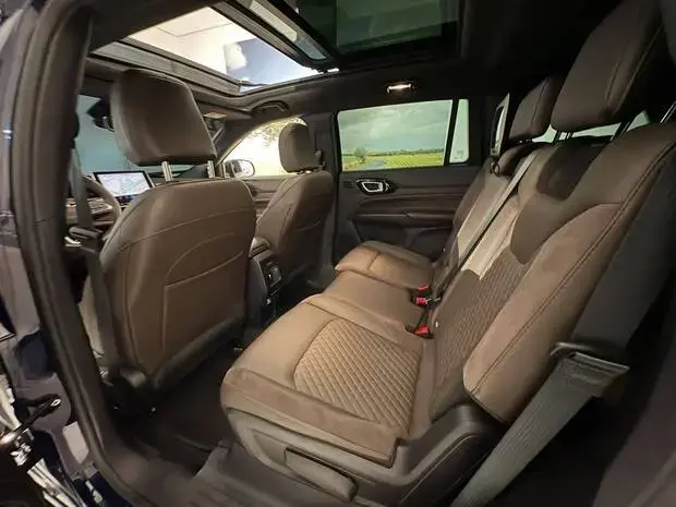 Jeep Commander Overland 2.0 Hurricane