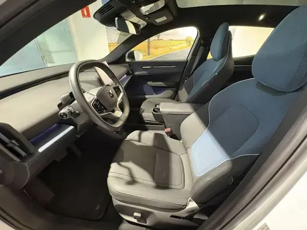 Volvo EX30 Ultra