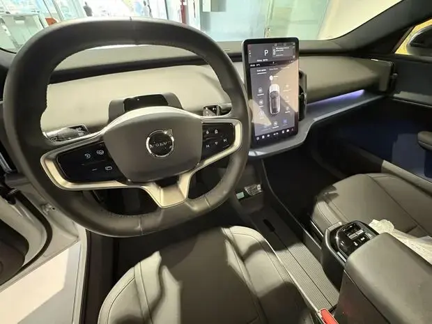 Volvo EX30 Ultra