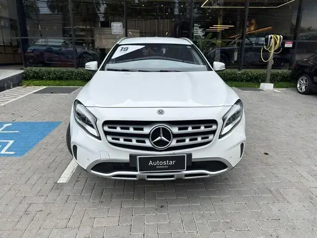 Mercedes Benz GLA 200 GLA 200 1.6 Style