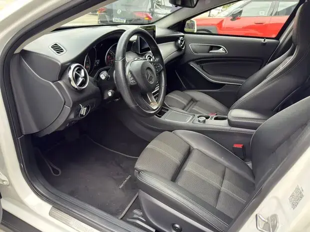 Mercedes Benz GLA 200 GLA 200 1.6 Style