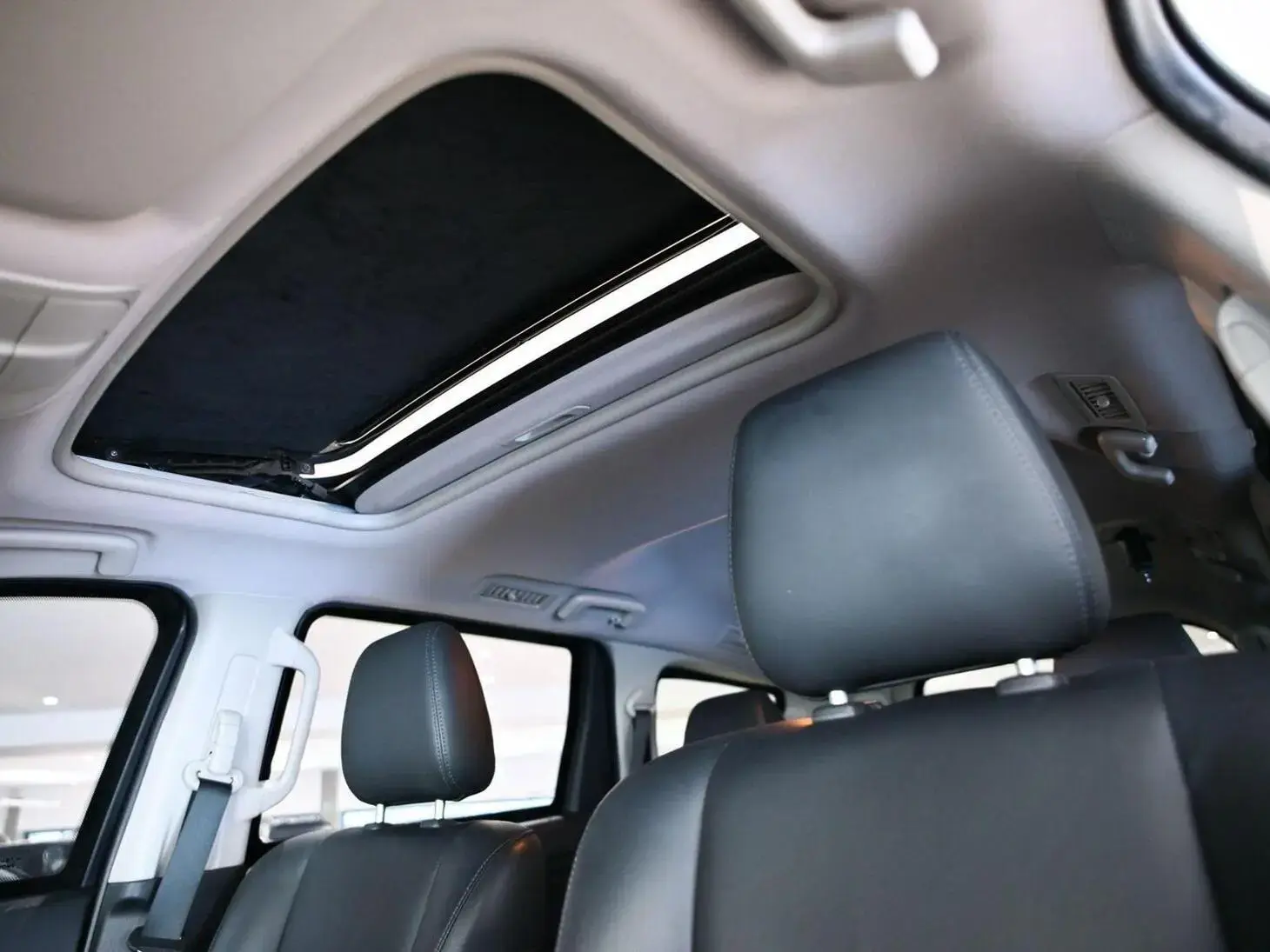galeria Pajero Sport