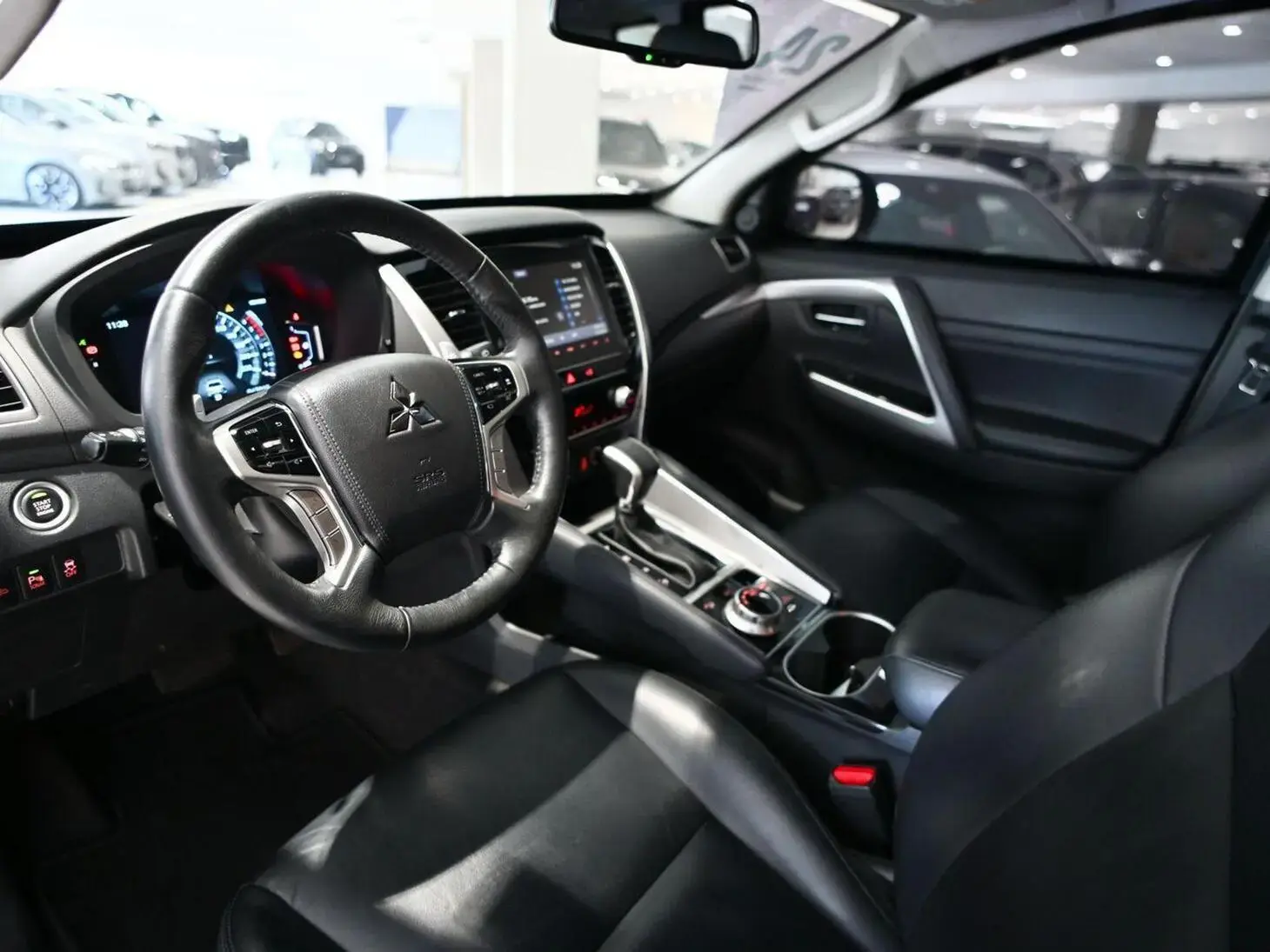 galeria Pajero Sport