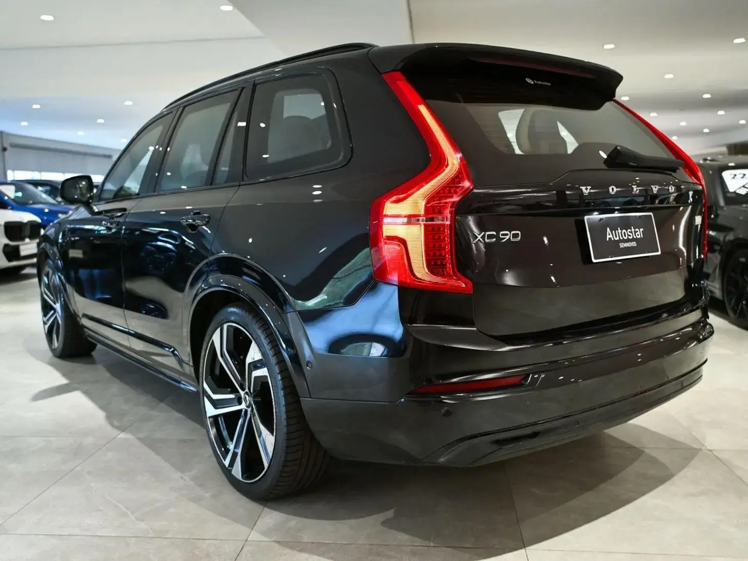 galeria XC90 R-Design