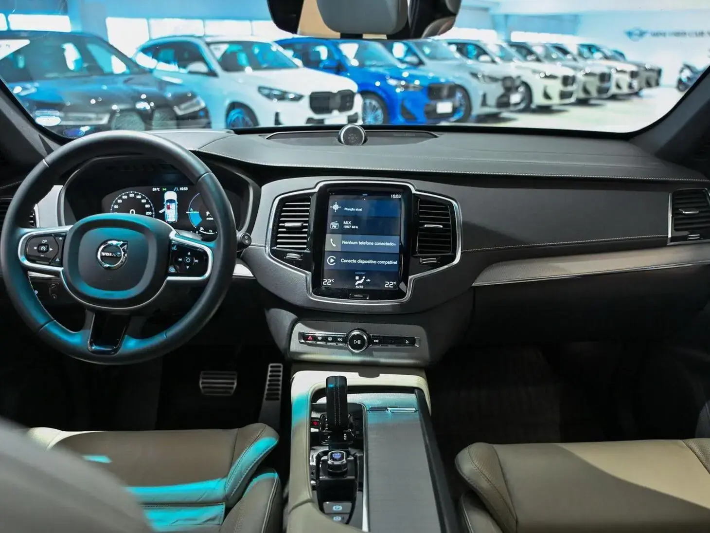 galeria XC90 R-Design