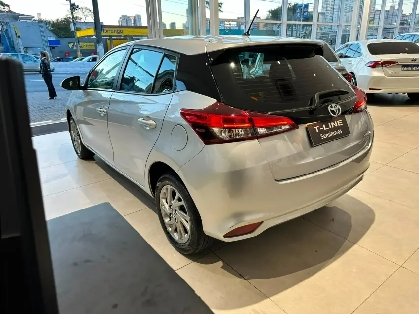 galeria YARIS