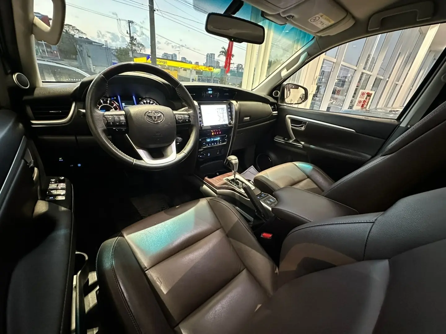galeria HILUX SW4