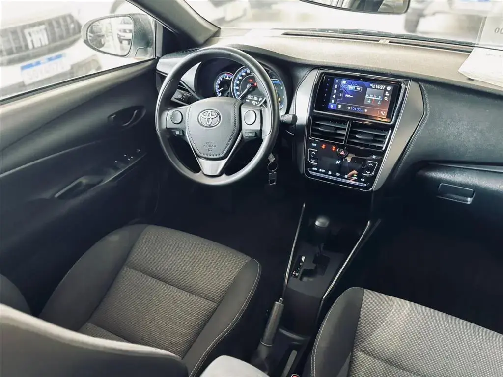 galeria YARIS