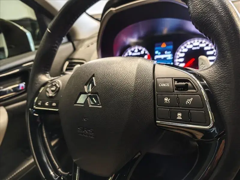 galeria ECLIPSE CROSS