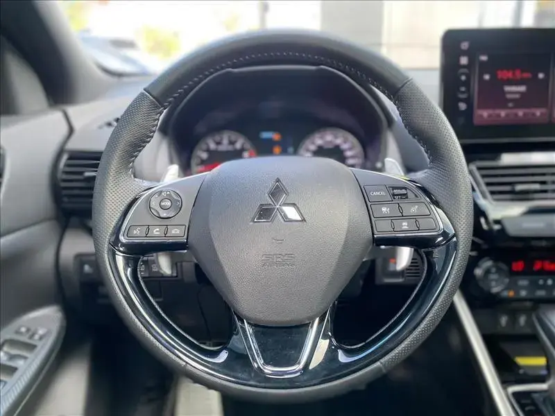 galeria ECLIPSE CROSS