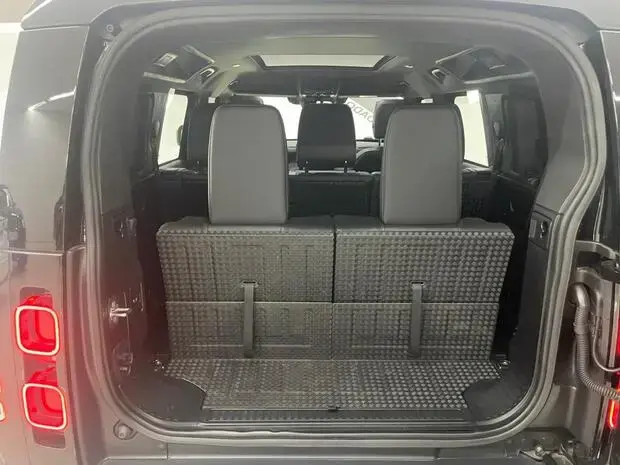 Land Rover Defender 110 X-Dynamic SE 3.0 Turbodiesel (Aut.) (Híb.)
