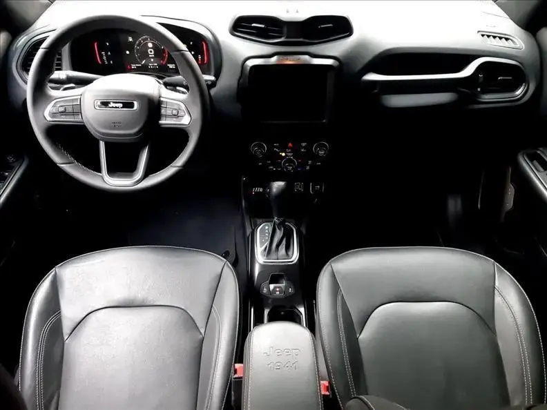 galeria RENEGADE