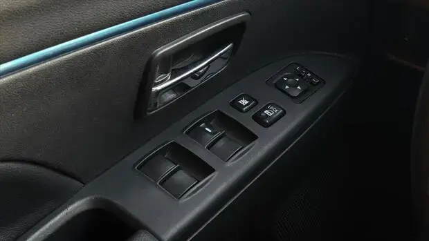 Mitsubishi OUTLANDER SPORT 2.0 MIVEC FLEX HPE AUTOMÁTICO