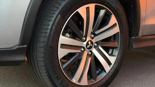 Mitsubishi OUTLANDER SPORT 2.0 MIVEC FLEX HPE AUTOMÁTICO