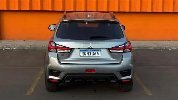 Mitsubishi OUTLANDER SPORT 2.0 MIVEC FLEX HPE AUTOMÁTICO