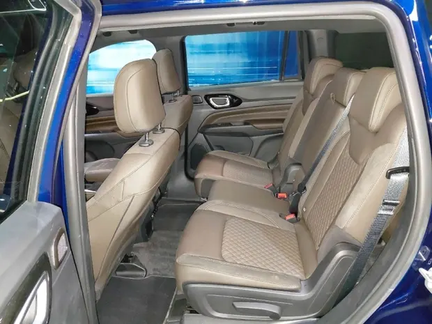 Jeep COMMANDER 2.2 TURBO DIESEL OVERLAND AT9