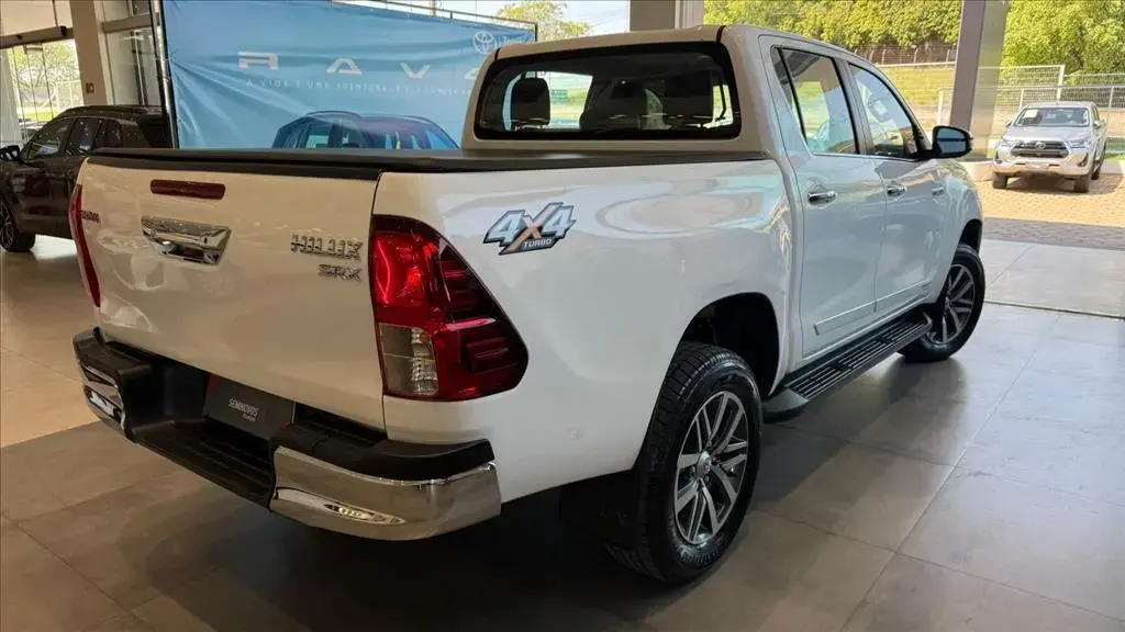 galeria HILUX