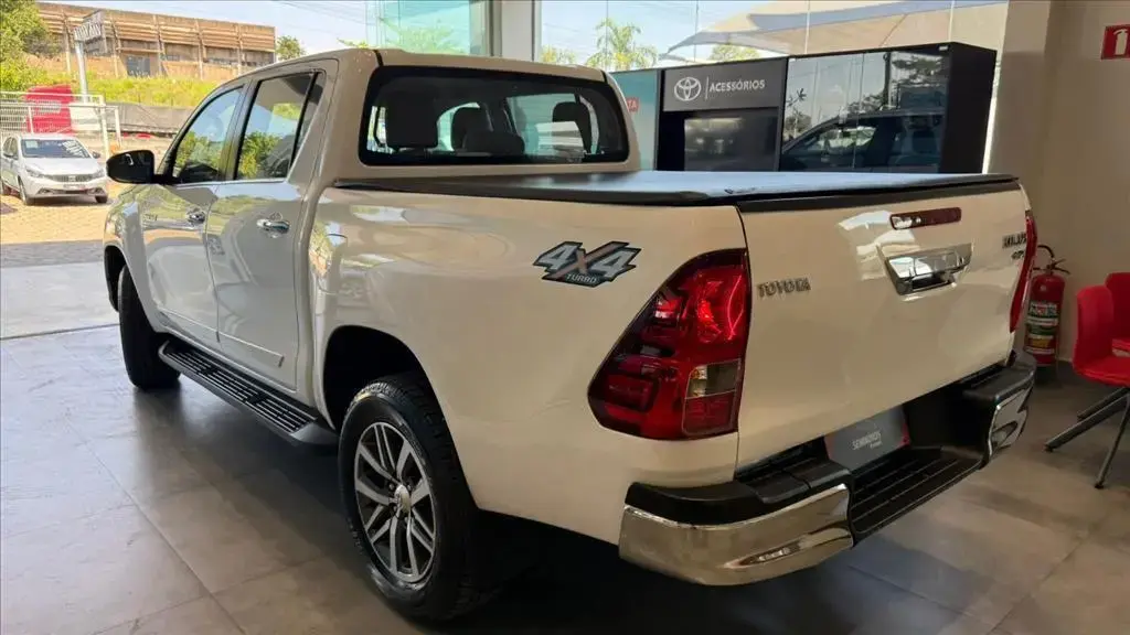 galeria HILUX