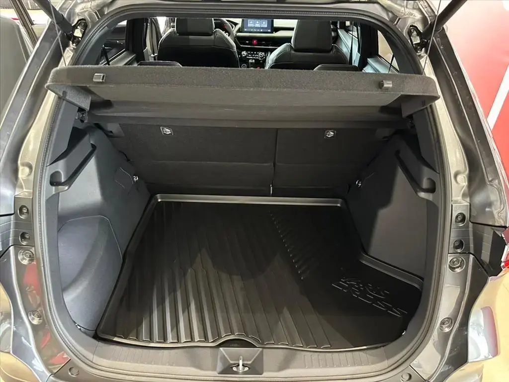 galeria YARIS CROSS