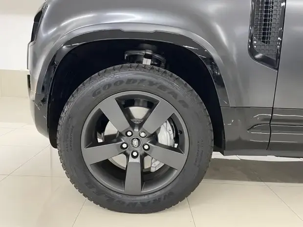Land Rover Defender 110 X-DY HSE D350 AT (Híb.)