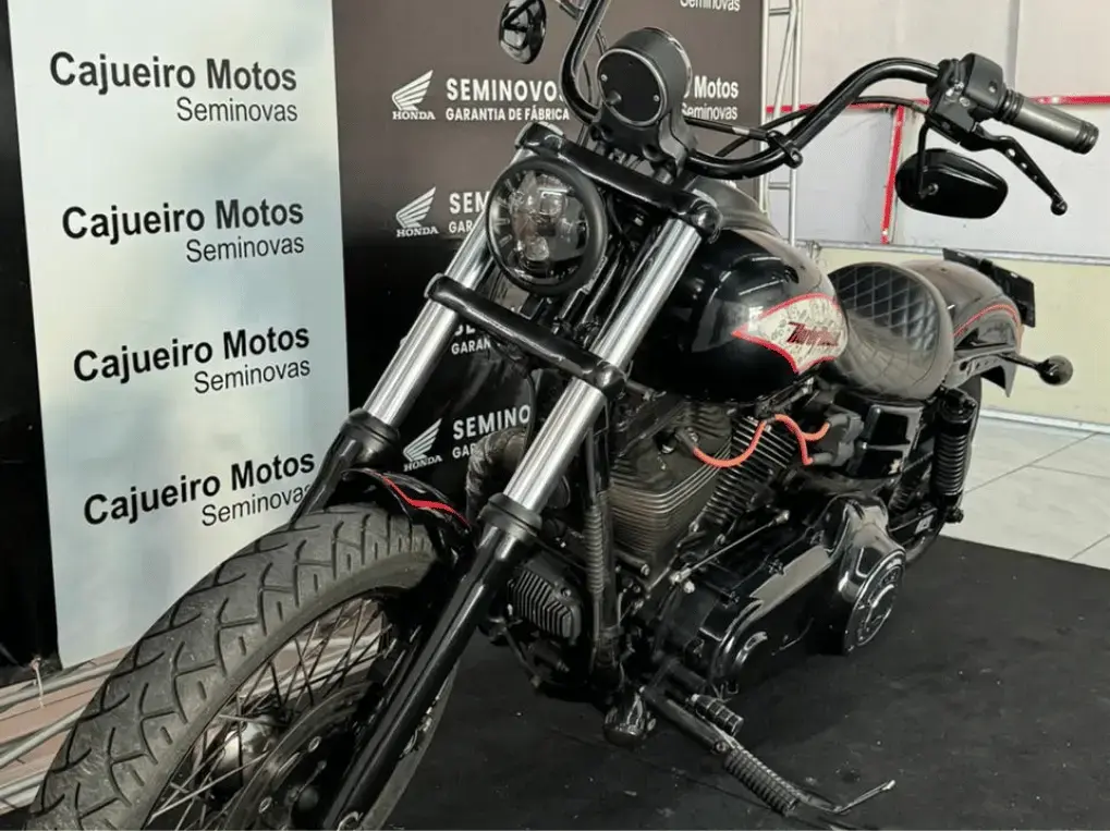 galeria Harley Davidson Dyna Street Bob Seminovas