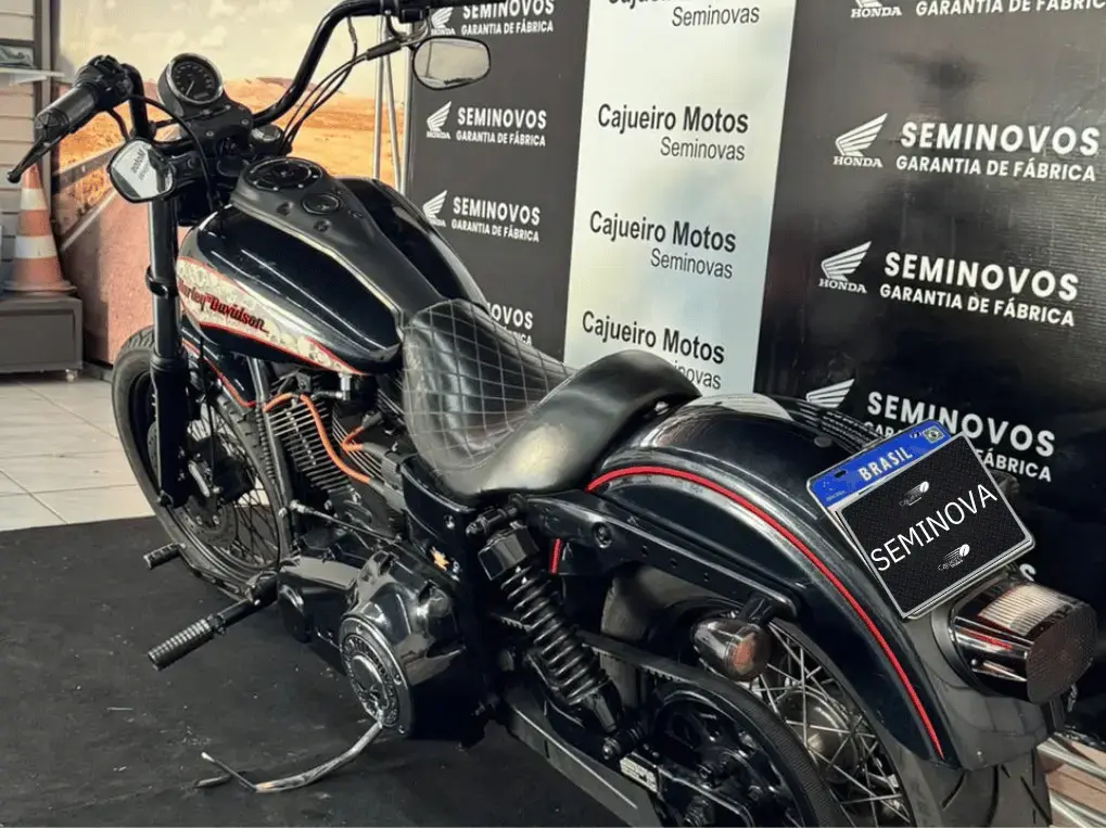 galeria Harley Davidson Dyna Street Bob Seminovas