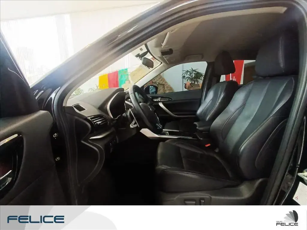 galeria ECLIPSE CROSS