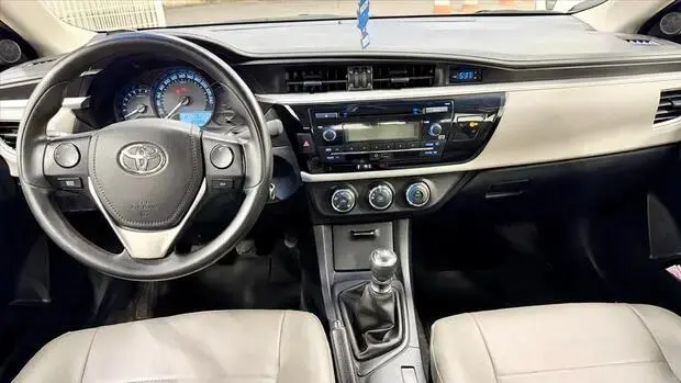 Toyota COROLLA 1.8 GLI 16V FLEX 4P MANUAL